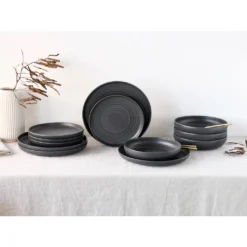 CreaTable Tafelservice »Uno«, (Set, 12 Tlg., Teller Set Für 4 Personen), Service, Schwarz, Seidenmatte Spezialglasur, Ausdrucksstarkes Relief -Creatable 24123da373e4d4216c398b61a8bf6440