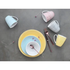 CreaTable Kombiservice »Pastello«, (Set, 16 Tlg., Kaffeeservice Und Tafelservice Im Set, Für 4 Personen), Service, Moderne Coupeform, Handgemalte Spirale -Creatable aaec3a8052f311764ee318571aa5836b