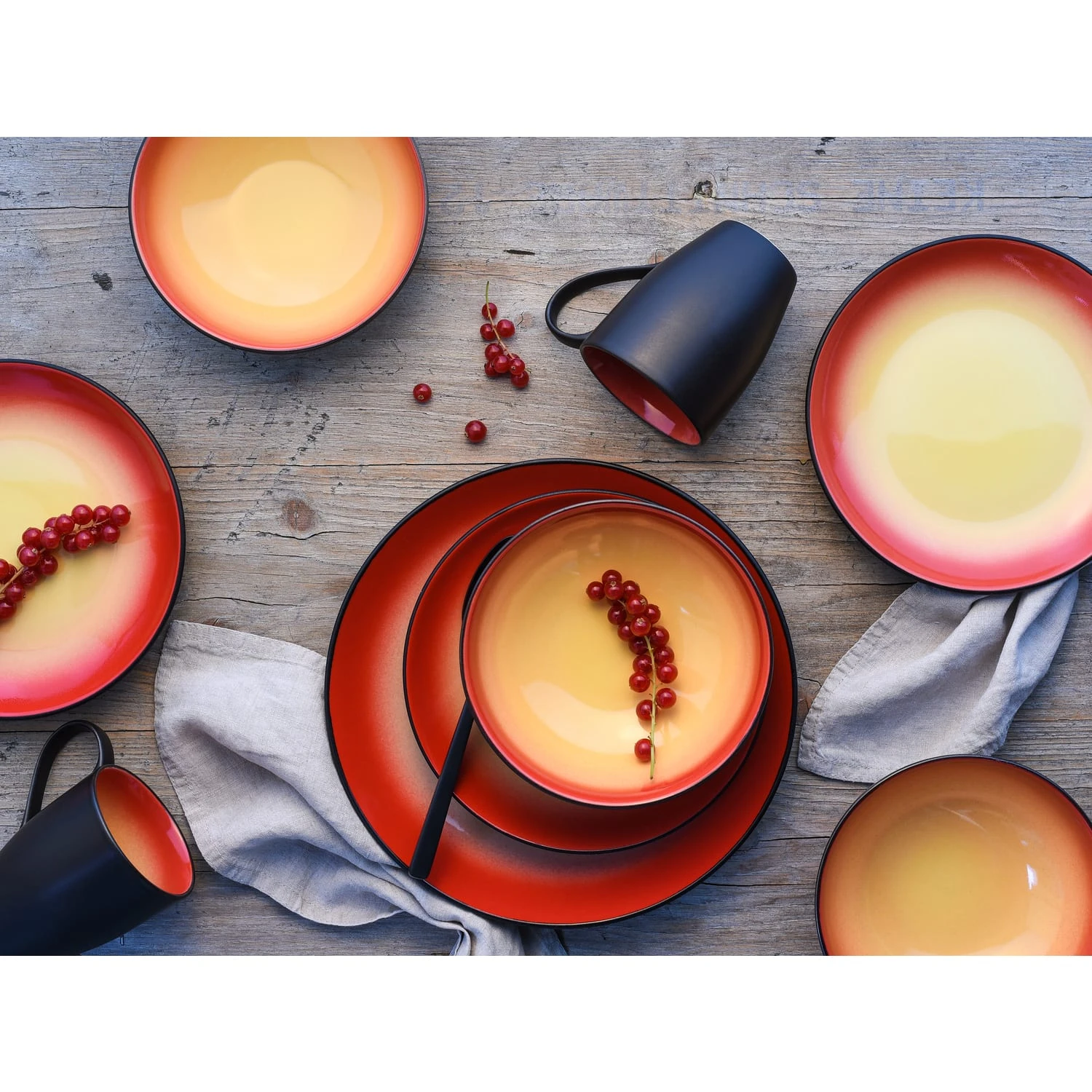 CreaTable Hot Red Kombiservice 16 teilig in Rot/Gelb/Schwarz CreaTable Hot Red Kombiservice 16 Teilig In Rot/Gelb/Schwarz -Creatable creatable creatable hot red kombiservice 16 teilig in rot gelb schwarz 3