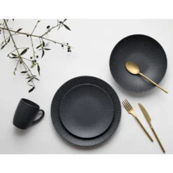 CreaTable Kombiservice »Vesuvio«, (Set, 16 Tlg., Kaffeeservice Und Tafelservice Im Set, Für 4 Personen), Service, Schwarz, Ausdrucksstarkes, Erhabenenes Relief, Made In Europe